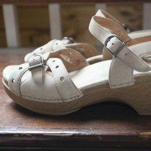 DANSKO SISSY 38 SANDALS Worn 1x~ Beige Suede Clog
